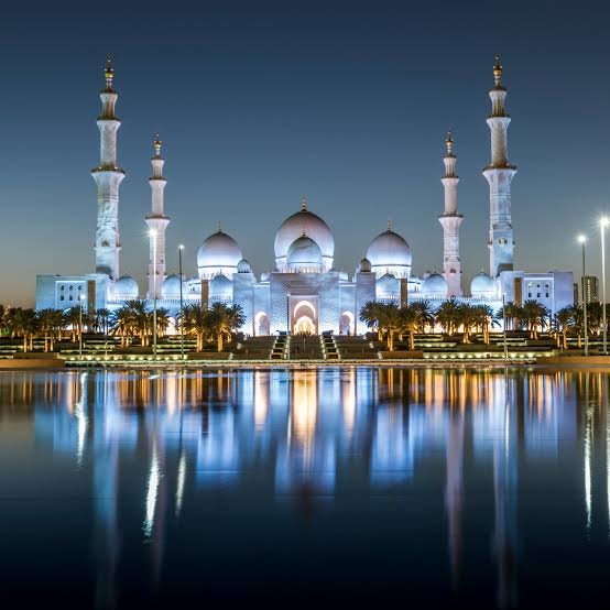 Abu Dhabi Attraction Sheikh Zayd Grand Mousque