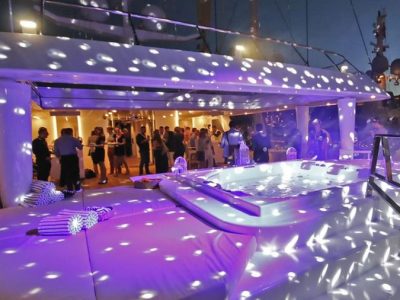 private yacht cruise